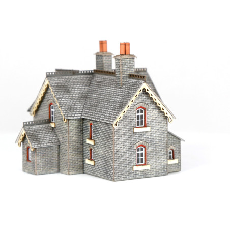 Metcalfe PN935 - Une maison de chemin de fer d'époque classique.