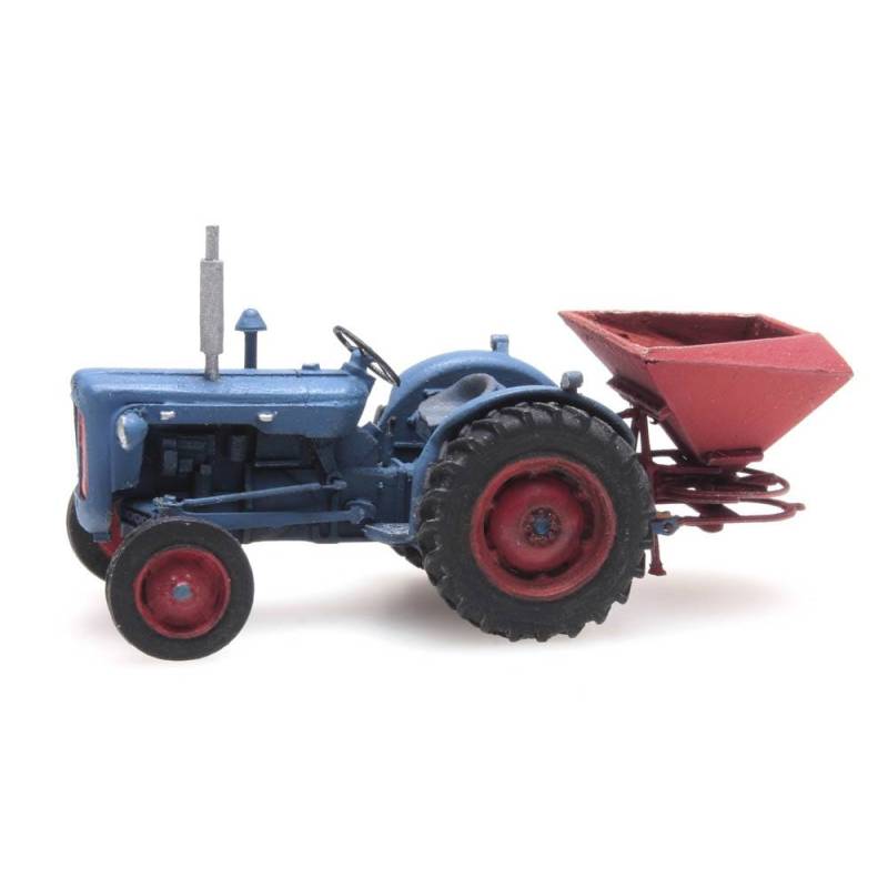 387.347 - Tracteur Ford avec semoir