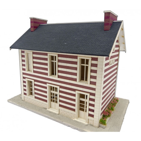 Architecture & Passion - BATIMENT VOYAGEUR DE LA GARE DE "BELLEVILLE SUR VIE"