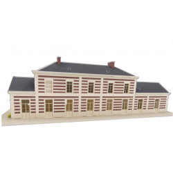 BATIMENT VOYAGEUR DE LA GARE DE "PONTIVY"