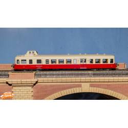 LS Models 10639 /10639S – AUTORAIL XBD 3943, PICASSO, ROT/CREME, 2. KLASSE, DIGITALER SOUND