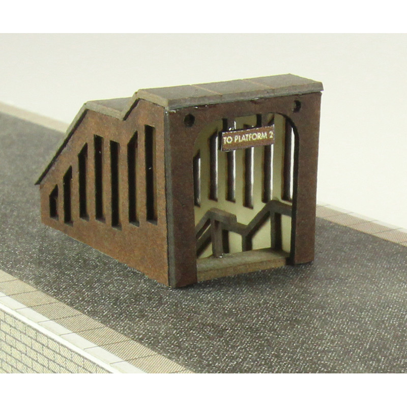 Metcalfe PN816 - Passage souterrain à quai à l'échelle N