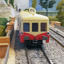 L.S.Models 10633S - XBD 3846, rouge/crème, toit crème, RG - DIGITAL SONORE