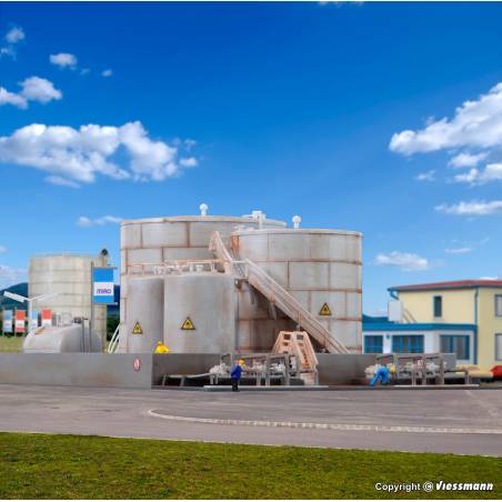 Kibri 36726 -  Halle à marchandises avec pont roulant et rampe - Z