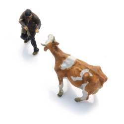 Artitec 5220014 - Bauer mit sturer Kuh (1x)