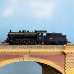 Trix 22747 - Locomotive vapeur 040D120 noire, SNCF - GEBRAUCHT / NEU