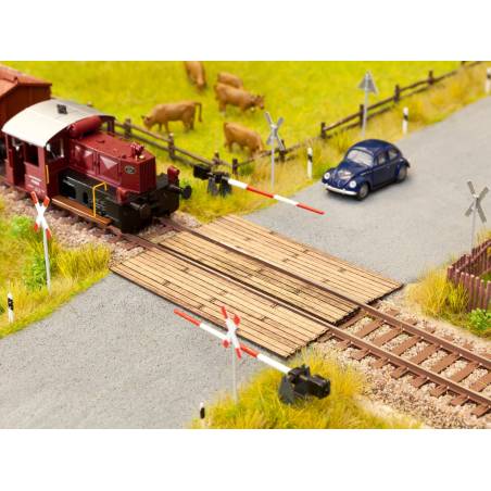 Noch 14305 - Bahnübergang Holzbohlen