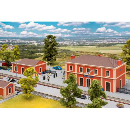 Faller 110147 - Reichenweier station set