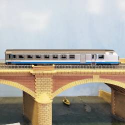LIMA 309125 - Voiture pilote corail plus 2ècl TER Rhône-Alpes  SNCF