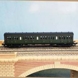 PIKO 95310 - Voiture à portières latérales 3èm ép III SNCF - Occasion - neuve