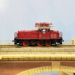 PIKO 51080 - locomotive électrique BR E63 05 de la DB, rouge, échelle H0 - Occasion - neuve