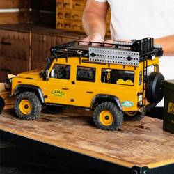 FMS11045RS-YL-SP - 1/10 Land Rover Defender 110 FCX10 Scaler ARTR kit (RS) - Yellow